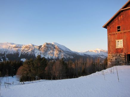 Utsikt fra hyttene i Søre Skolt til Hydnefossen, Hemsedal