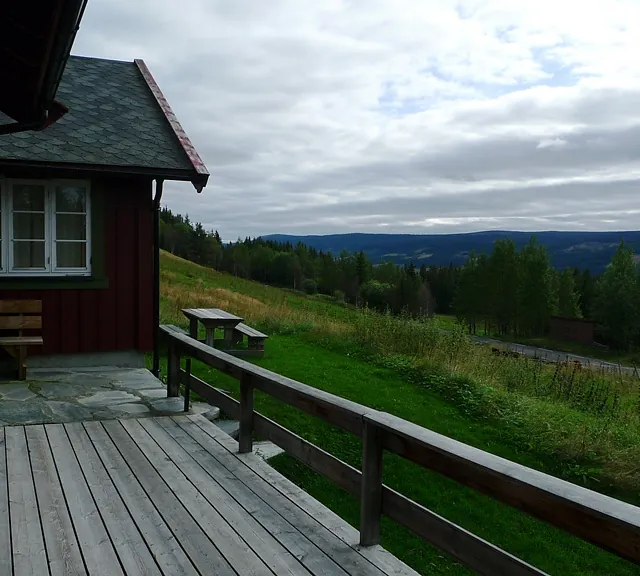 Udsigt sør for Hemsedal set fra Søre Skolt, hytte til leje